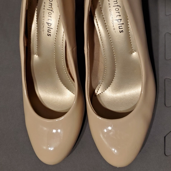 ISO Shoes for painting! - Picture 7 of 9